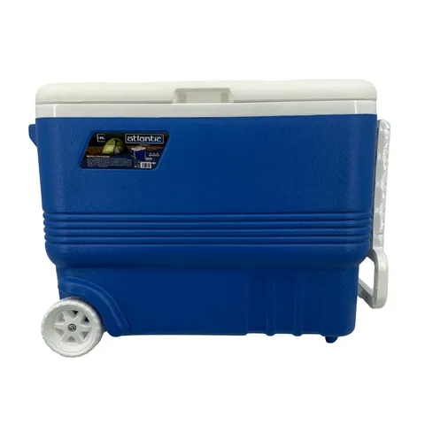 Chladicí box 45 l s kolečky Kamai Coolbox pasivní na chladicí vložky, modrý s bílou rukojetí